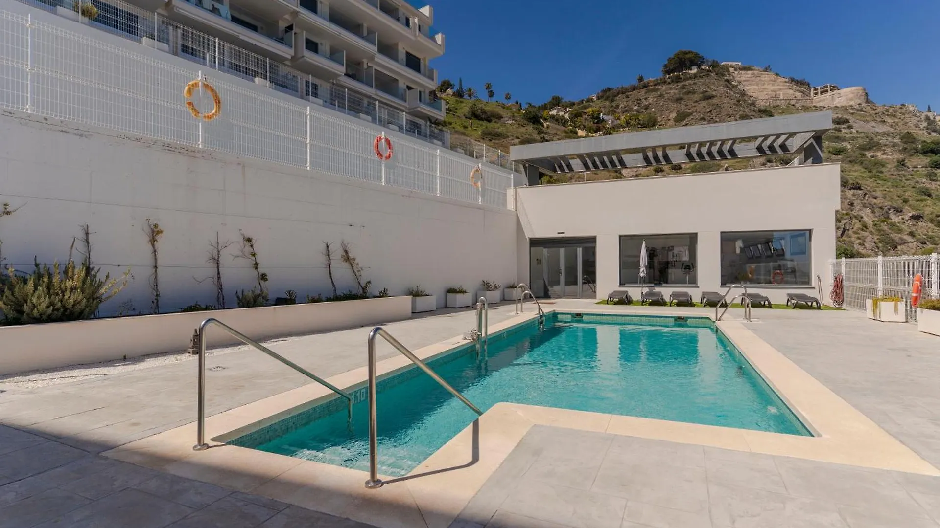 Lejlighed Rentitspain Playa, Piscina Y Terraza Al Mar La Herradura